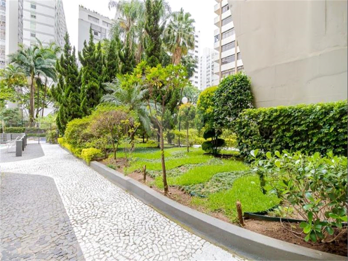 Foto REO1104873