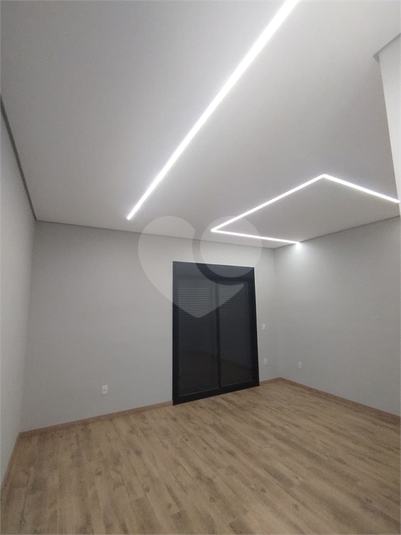 Foto REO1104876