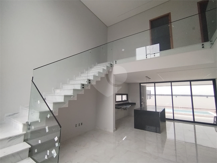 Foto REO1104876