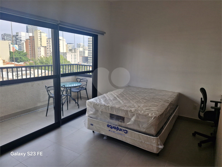 Foto REO1104891