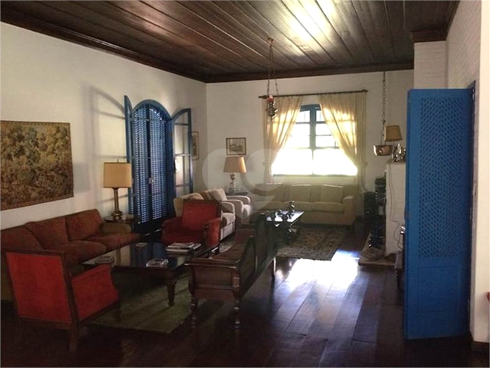 Foto REO1104933