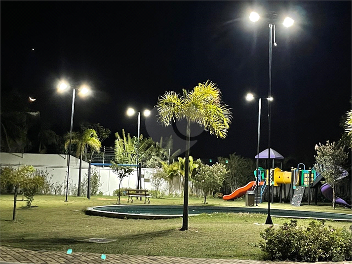 Foto REO1104963