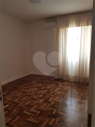 Foto REO1104964