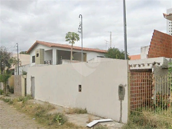 Foto REO1104972