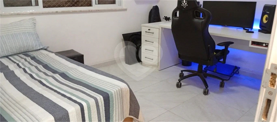 Foto REO1104973