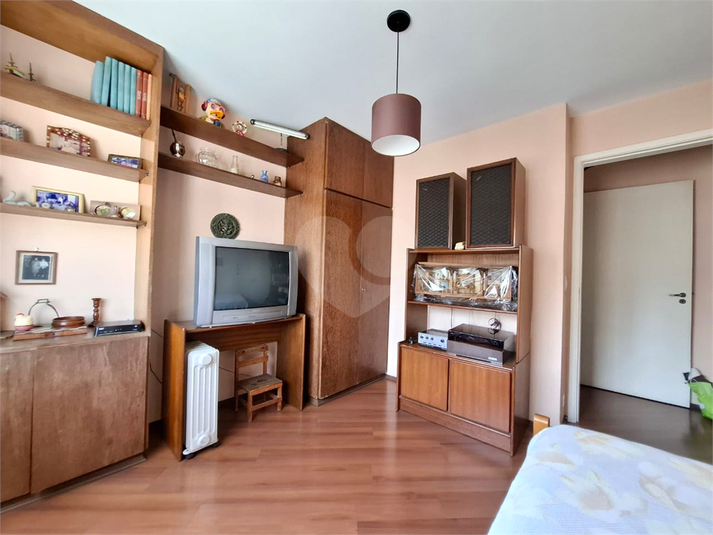 Foto REO1104976