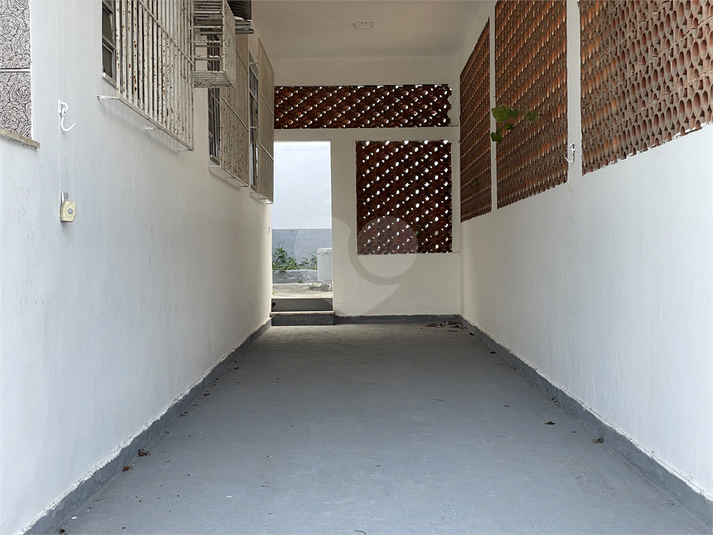 Foto REO1104989