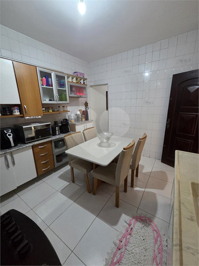 Foto REO1104994