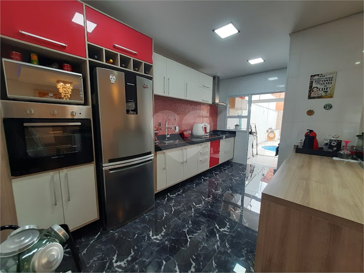 Foto REO1105000