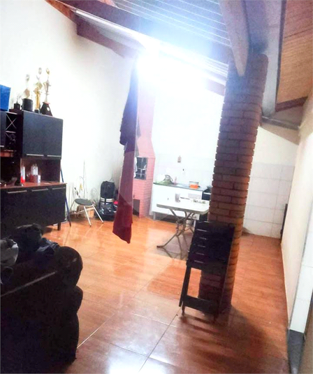 Foto REO1105004