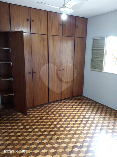 Foto REO1105008