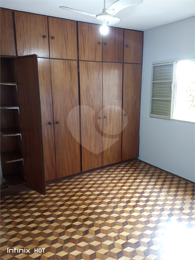 Foto REO1105008