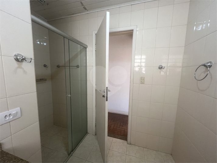 Foto REO1105014