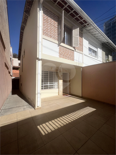 Foto REO1105014