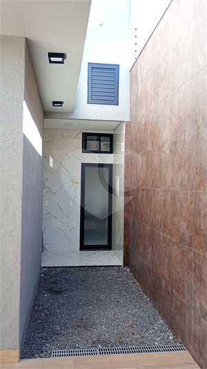 Foto REO1105037