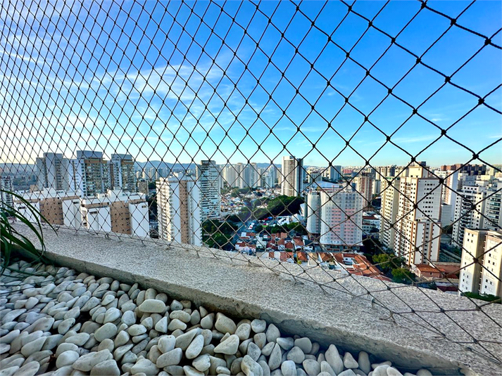 Foto REO1105057