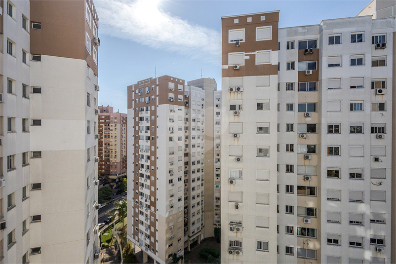 Foto REO1105064
