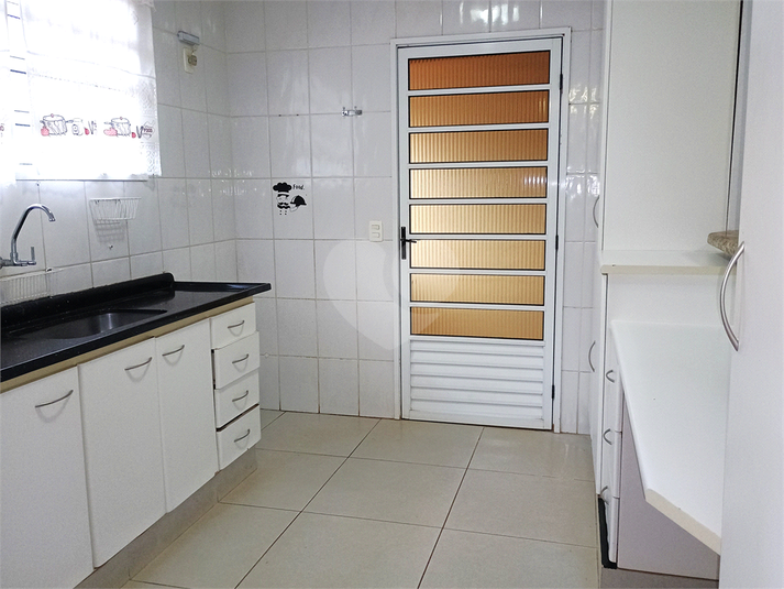 Foto REO1105067