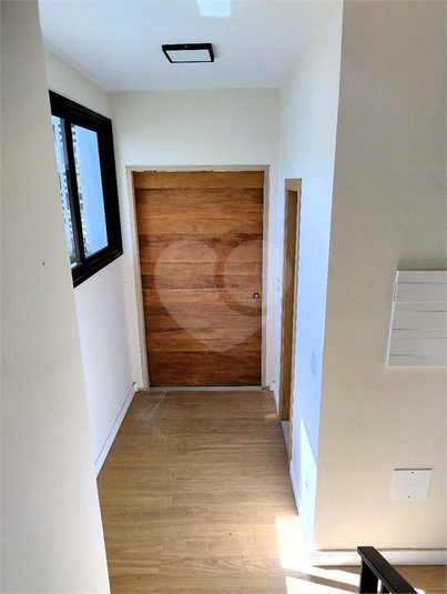 Foto REO1105073
