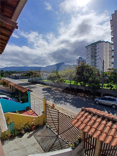 Foto REO1105094