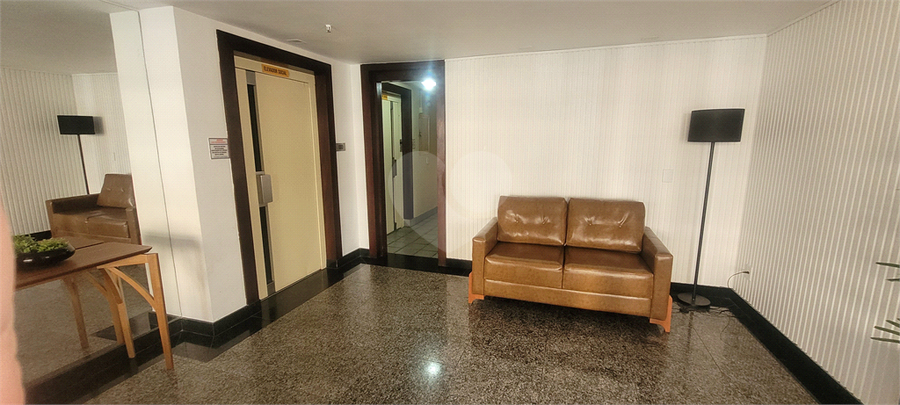 Foto REO1105096