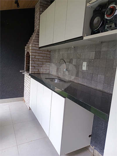 Foto REO1105142