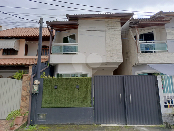 Foto REO1105142