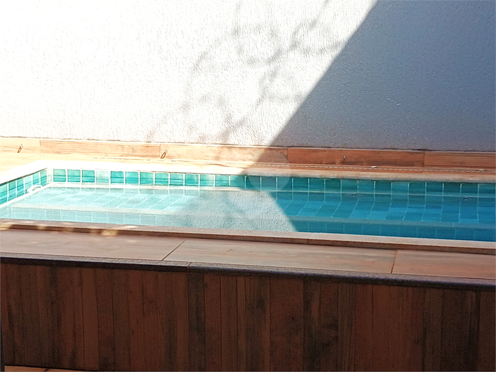 Foto REO1105149