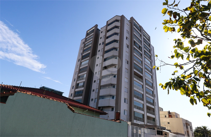 Foto REO1105170