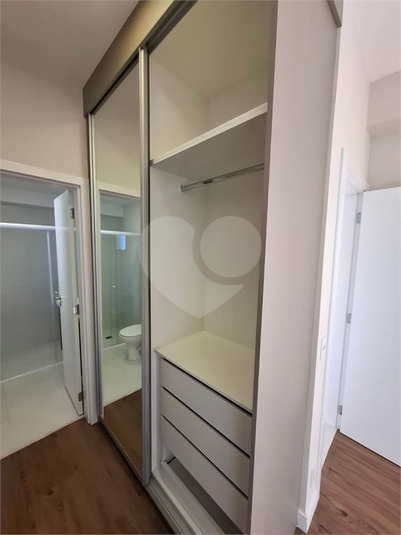 Foto REO1105184