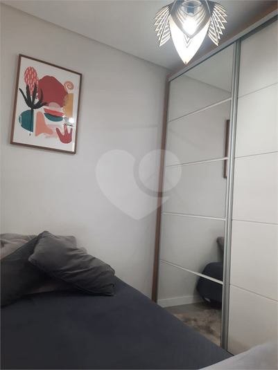 Foto REO1105186