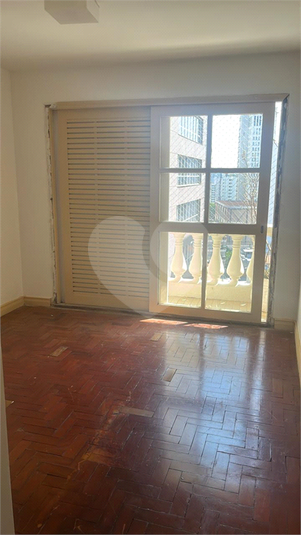 Foto REO1105226