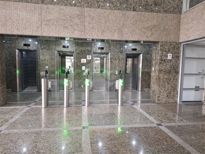Foto REO1105230