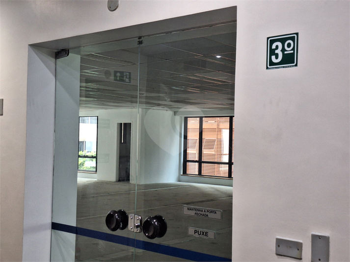 Foto REO1105230