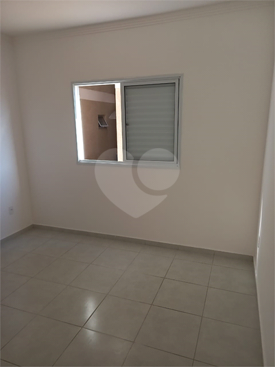 Foto REO1105235