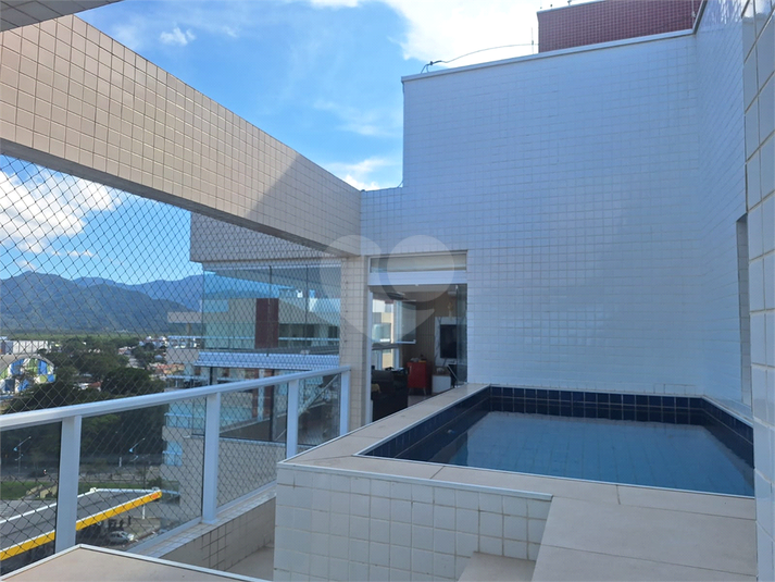 Foto REO1105250