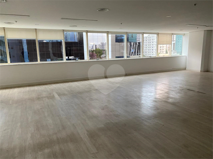 Foto REO1105262