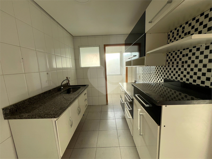 Foto REO1105275