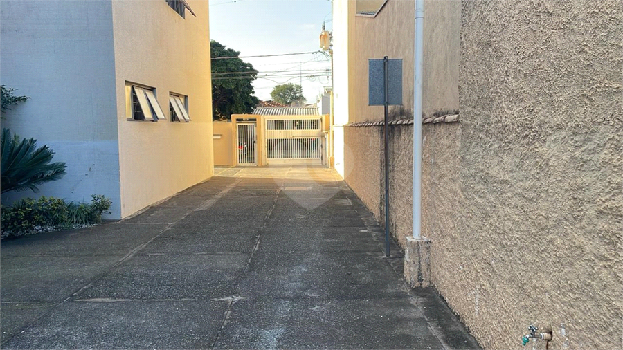 Foto REO1105300