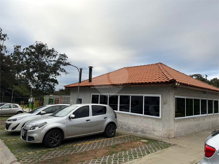 Foto REO1105302