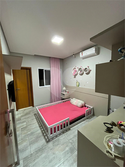 Foto REO1105326