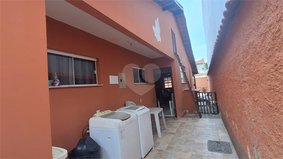Foto REO1105331