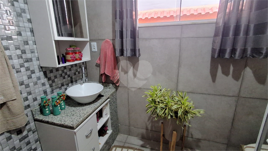 Foto REO1105331