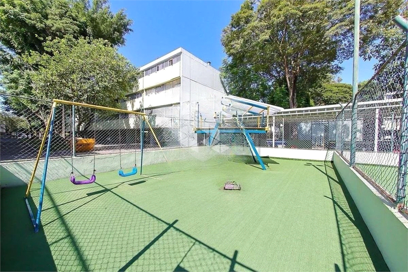 Foto REO1105341