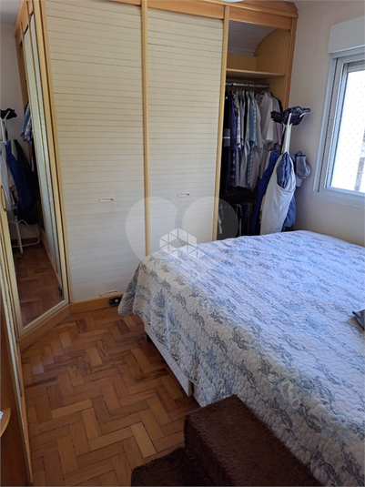 Foto REO1105362