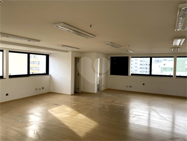 Foto REO1105363