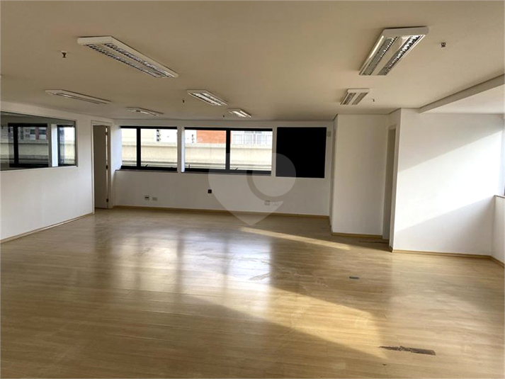 Foto REO1105372