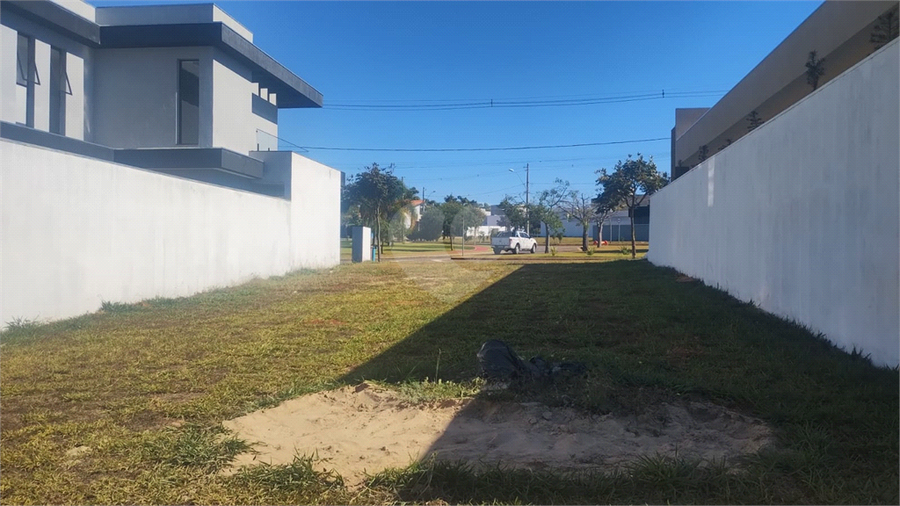 Foto REO1105383