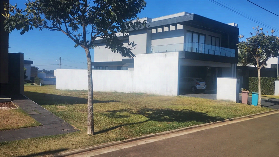 Foto REO1105383