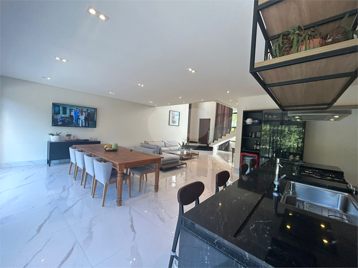 Foto REO1105385